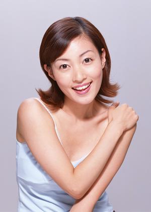 女性の方はモデルの高収入求人に応募を